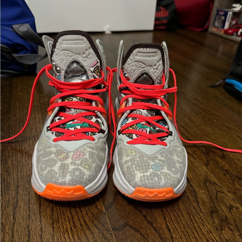 lebron 19s - Picture 2 of 3